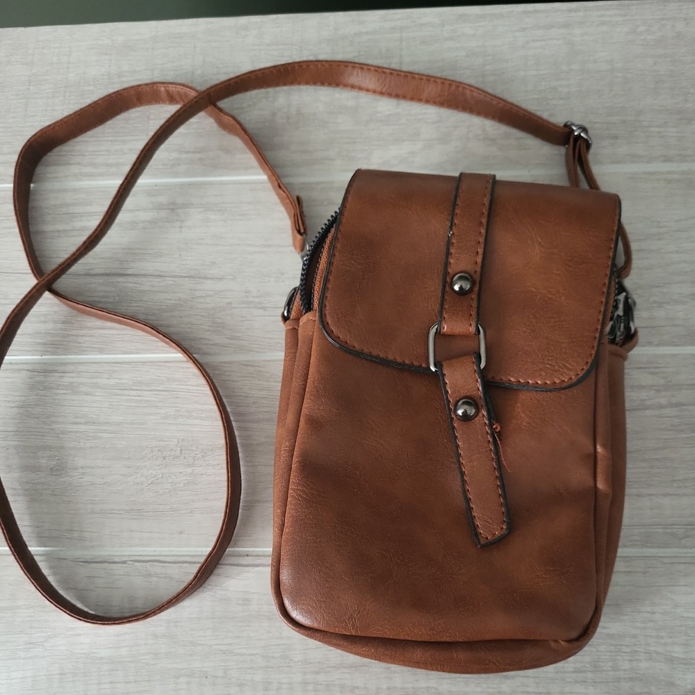 Brown Shoulder Crossbody Bag  Adjustable Strap 8 in x 5 in